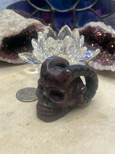 Load image into Gallery viewer, Horned Skull