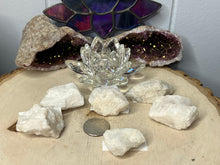 Load image into Gallery viewer, Rough Moonstone Pieces