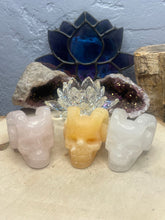 Load image into Gallery viewer, Horned Skull