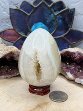 Load image into Gallery viewer, Druzy Agate Egg
