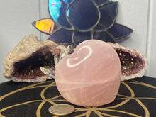Load image into Gallery viewer, Extra Quality Rose Quartz Hearts