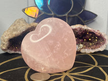 Load image into Gallery viewer, Extra Quality Rose Quartz Hearts