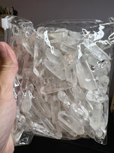 Load image into Gallery viewer, Polished Quartz Gridding Points