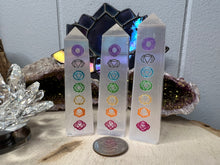 Load image into Gallery viewer, Selenite Chakra Oblesiks