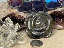 Load image into Gallery viewer, Labradorite Flowers