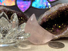 Load image into Gallery viewer, Rose Quartz Moons