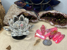 Load image into Gallery viewer, Aura Quartz Small, Medium and Large Points