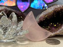 Load image into Gallery viewer, Rose Quartz Moons