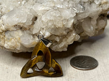 Load image into Gallery viewer, Triquetra Pendants