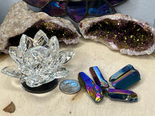 Load image into Gallery viewer, Aura Quartz Small, Medium and Large Points