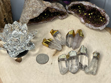 Load image into Gallery viewer, Quartz Point Pendants