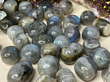Load image into Gallery viewer, Labradorite Small and Medium Flashy Tumbles