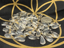Load image into Gallery viewer, Faceted Quartz Pieces