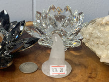 Load image into Gallery viewer, Quartz and Rose Quartz Witch Hats