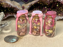 Load image into Gallery viewer, Love Bottle