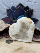 Load image into Gallery viewer, White Druzy Agate Hearts
