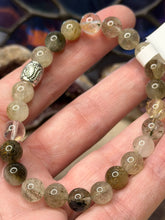 Load image into Gallery viewer, Scenic Quartz or Lodolite Bracelets
