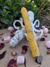 Load image into Gallery viewer, Lavender, Rose or Jasmine Rolled Pure Beeswax Candles
