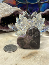 Load image into Gallery viewer, Atlantisite Hearts
