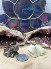 Load image into Gallery viewer, Gemstone Frog
