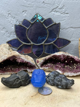 Load image into Gallery viewer, Gemstone Alligator

