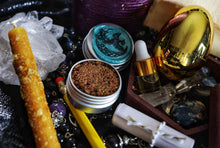 Load image into Gallery viewer, Future Fortunetelling Spell Kit
