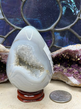 Load image into Gallery viewer, Druzy Agate Egg
