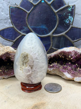 Load image into Gallery viewer, Druzy Agate Egg
