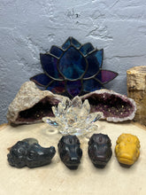 Load image into Gallery viewer, Gemstone Alligator
