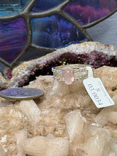 Load image into Gallery viewer, Rose Quartz Size 8 925 Sterling Silver Ring
