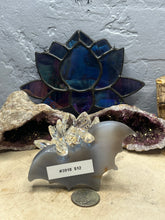 Load image into Gallery viewer, Agate Bat
