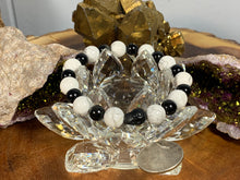 Load image into Gallery viewer, Howlite and Obsidian Bracelets
