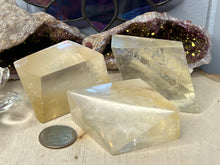 Load image into Gallery viewer, Optical Calcite Pieces
