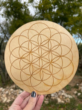 Load image into Gallery viewer, Flower of Life Gridding Board
