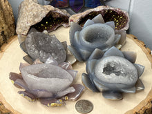 Load image into Gallery viewer, Druzy Agate Lotus
