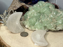 Load image into Gallery viewer, Selenite Small Moon Bowls
